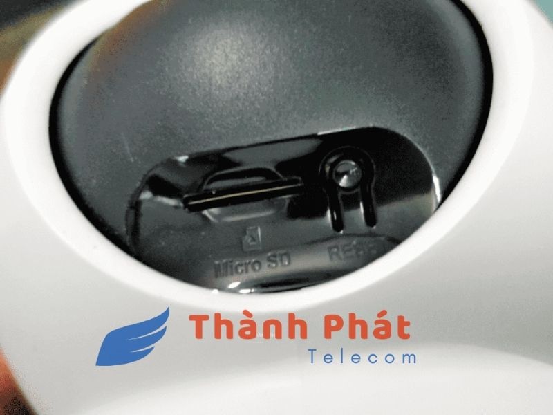 Ezviz C6N hỗ trợ thẻ nhớ lên đến 256GB Ezviz C6N hỗ trợ thẻ nhớ lên đến 256GB