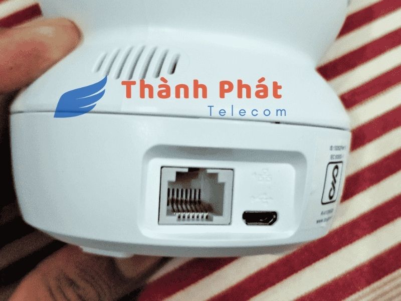 thiết kế mặt sau camera ezviz c6n thiết kế mặt sau camera ezviz c6n